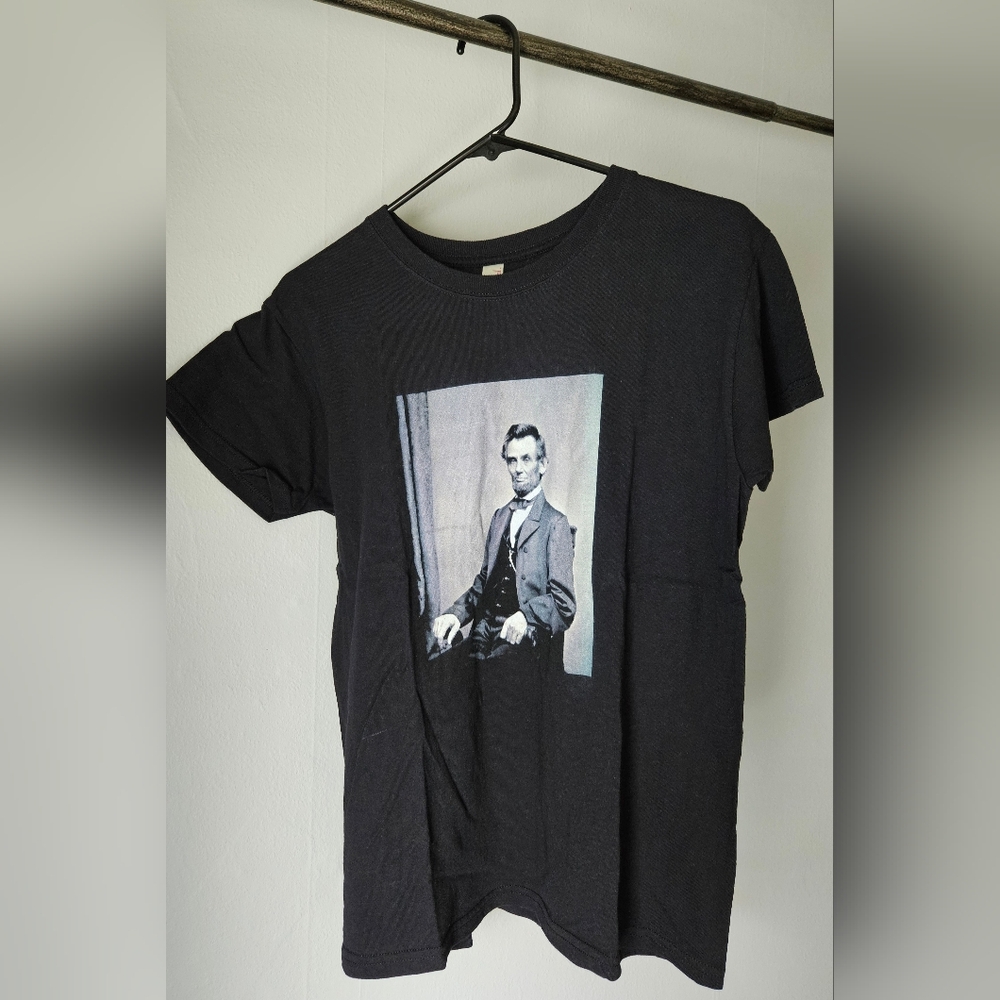 Abraham Lincoln Portrait Black Graphic Short-Sleeve Tee